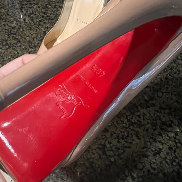 Lady Peep Nude - Picture 2 of 8